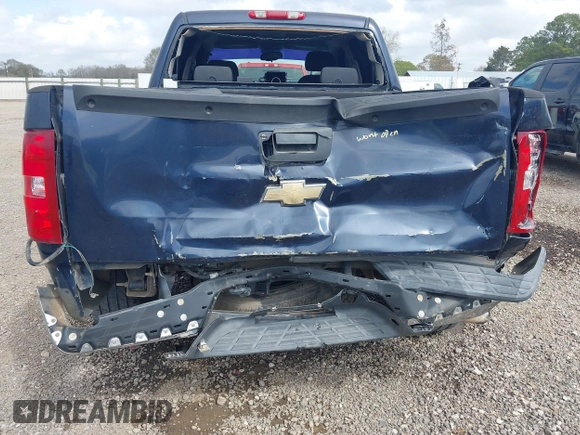 ✅ 2008 Chevrolet Silverado 1500 1LT • VIN: 2GCEC13C681133340 • Lot: 44548741. Wystawiony na IAAI z przebiegiem 135 882 mil. Bezpłatny archiwum sprzedaży aukcyjnych z USA i szczegółowy raport historii pojazdu na DreamBid. Zdjęcie 6.