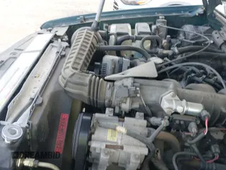 ✅ 1996 Ford Explorer XL • VIN: 1FMDU34X3TUC22832 • Lot: 42738515. Listed on IAAI with 165,408 mi. Free auction sales archive from the USA and detailed vehicle history report at DreamBid. Image 12.