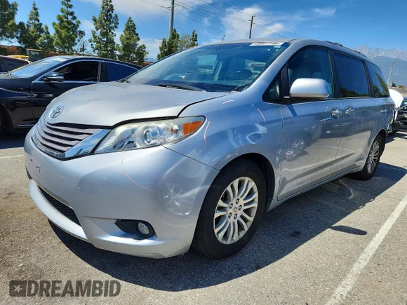 ✅ 2016 Toyota Sienna XLE Premium • VIN: 5TDYK3DC1GS707604 • Лот: 49867146. Опубликован ранее на Copart с пробегом 87 825 миль. Бесплатный доступ к архиву аукционных продаж из США и подробный отчёт об истории автомобиля на DreamBid. Изображение 1.