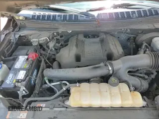 ✅ 2018 Ford Expedition XLT • VIN: 1FMJU1HT6JEA28138 • Lot: 55879045. Wystawiony na Copart z przebiegiem 86 636 mil. Bezpłatny archiwum sprzedaży aukcyjnych z USA i szczegółowy raport historii pojazdu na DreamBid. Zdjęcie 14.