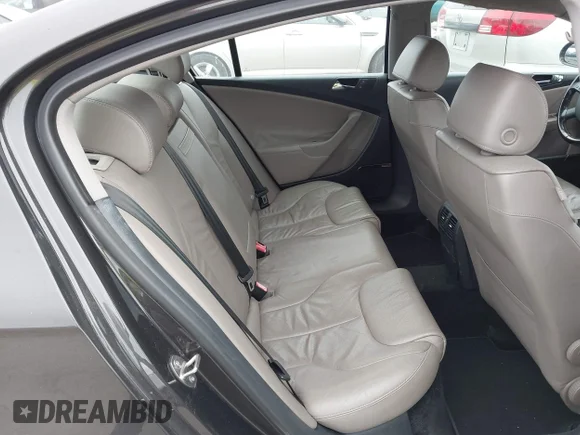 ✅ 2006 Volkswagen Passat 2.0T • VIN: WVWEK73C96P040401 • Лот: 42888458. Опубліковано раніше на IAAI з пробігом 111 136 миль. Безкоштовний доступ до архіву аукціонних продажів зі США та докладний звіт про історію автомобіля на DreamBid. Зображення 8.