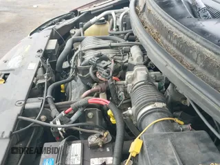 ✅ 2007 Ford Freestar SE • VIN: 2FMZA51657BA08748 • Lot: 42367996. Wystawiony na IAAI z przebiegiem 134 531 mil. Bezpłatny archiwum sprzedaży aukcyjnych z USA i szczegółowy raport historii pojazdu na DreamBid. Zdjęcie 12.