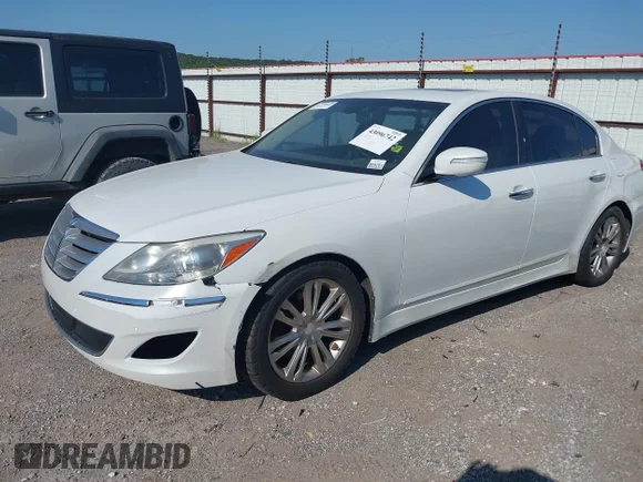✅ 2012 Hyundai Genesis 3.8L • VIN: KMHGC4DD2CU186630 • Lot: 43096742. Wystawiony na IAAI z przebiegiem 134 856 mil. Bezpłatny archiwum sprzedaży aukcyjnych z USA i szczegółowy raport historii pojazdu na DreamBid. Zdjęcie 2.