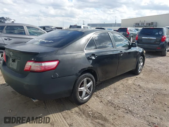 ✅ 2007 Toyota Camry LE • VIN: 4T1BK46K47U503161 • Lot: 44298411. Wystawiony na IAAI z przebiegiem 193 668 mil. Bezpłatny archiwum sprzedaży aukcyjnych z USA i szczegółowy raport historii pojazdu na DreamBid. Zdjęcie 4.