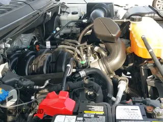 ✅ 2018 Ford F-150 XL • VIN: 1FTEX1C59JKG08474 • Lot: 42580674. Wystawiony na IAAI z przebiegiem 197 410 mil. Bezpłatny archiwum sprzedaży aukcyjnych z USA i szczegółowy raport historii pojazdu na DreamBid. Zdjęcie 19.