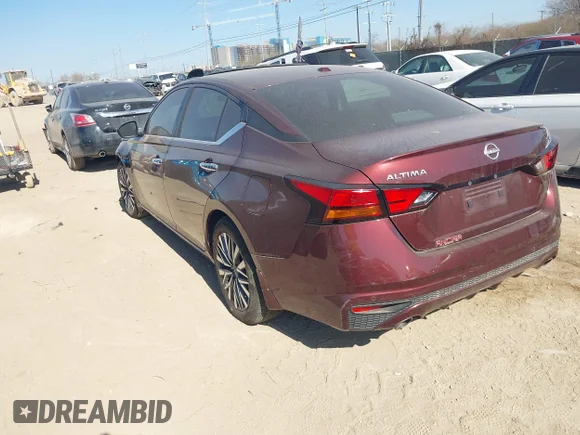✅ 2024 Nissan Altima SV • VIN: 1N4BL4DV2RN427957 • Lot: 44485263. Wystawiony na IAAI z przebiegiem 15 652 mil. Bezpłatny archiwum sprzedaży aukcyjnych z USA i szczegółowy raport historii pojazdu na DreamBid. Zdjęcie 3.