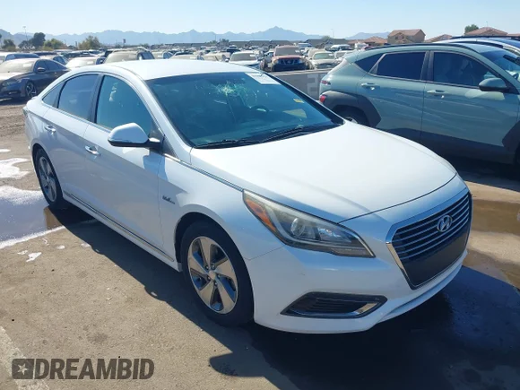 ✅ 2016 Hyundai Sonata • VIN: KMHE14L21GA029529 • Lot: 44309920. Listed on IAAI with 92,570 mi. Free auction sales archive from the USA and detailed vehicle history report at DreamBid. Image 1.