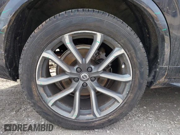 ✅ 2016 Volvo XC90 T6 Momentum • VIN: YV4A22PK1G1092559 • Lot: 44350033. Wystawiony na IAAI z przebiegiem 120 376 mil. Bezpłatny archiwum sprzedaży aukcyjnych z USA i szczegółowy raport historii pojazdu na DreamBid. Zdjęcie 12.