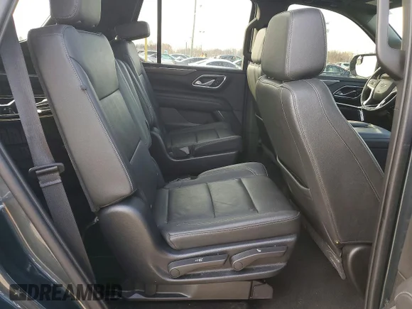 ✅ 2021 Chevrolet Tahoe Z71 • VIN: 1GNSKPKD6MR375993 • Lot: 98272215. Wystawiony na Copart z przebiegiem 77 600 mil. Bezpłatny archiwum sprzedaży aukcyjnych z USA i szczegółowy raport historii pojazdu na DreamBid. Zdjęcie 11.