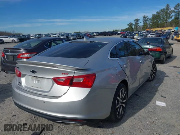 ✅ 2021 Chevrolet Malibu RS • VIN: 1G1ZG5ST7MF086197 • Lot: 44126937. Wystawiony na IAAI z przebiegiem 74 097 mil. Bezpłatny archiwum sprzedaży aukcyjnych z USA i szczegółowy raport historii pojazdu na DreamBid. Zdjęcie 4.