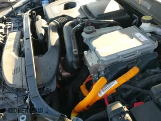 ✅ 2020 Ford Fusion SE • VIN: 3FA6P0LU6LR205868 • Lot: 43676302. Wystawiony na IAAI z przebiegiem 53 312 mil. Bezpłatny archiwum sprzedaży aukcyjnych z USA i szczegółowy raport historii pojazdu na DreamBid. Zdjęcie 19.