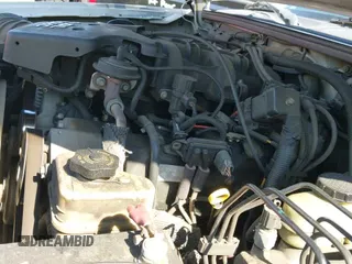 ✅ 2003 Ford Explorer Sport XLS • VIN: 1FMYU60E53UA96500 • Lot: 42235041. Wystawiony na IAAI z przebiegiem 222 852 mil. Bezpłatny archiwum sprzedaży aukcyjnych z USA i szczegółowy raport historii pojazdu na DreamBid. Zdjęcie 12.