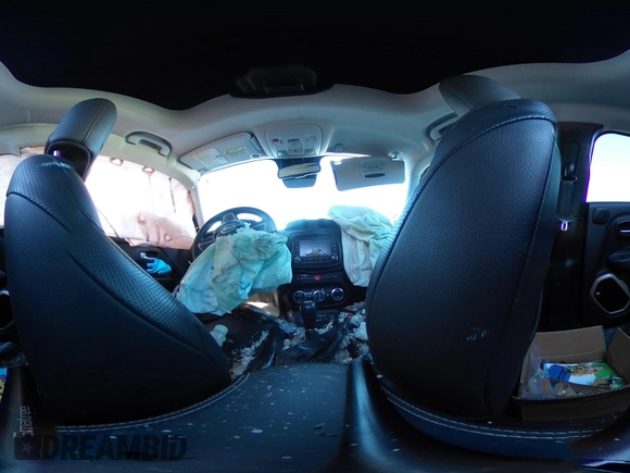 ✅ 2017 Jeep Renegade Limited • VIN: ZACCJBDB1HPF12812 • Lot: 44288952. Wystawiony na IAAI z przebiegiem Nie podano. Bezpłatny archiwum sprzedaży aukcyjnych z USA i szczegółowy raport historii pojazdu na DreamBid. Zdjęcie 21.