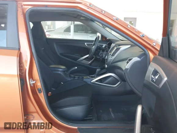 ✅ 2015 Hyundai Veloster • VIN: KMHTC6ADXFU241747 • Лот: 45490701. Опубликован ранее на IAAI с пробегом 162 913 миль. Бесплатный доступ к архиву аукционных продаж из США и подробный отчёт об истории автомобиля на DreamBid. Изображение 5.