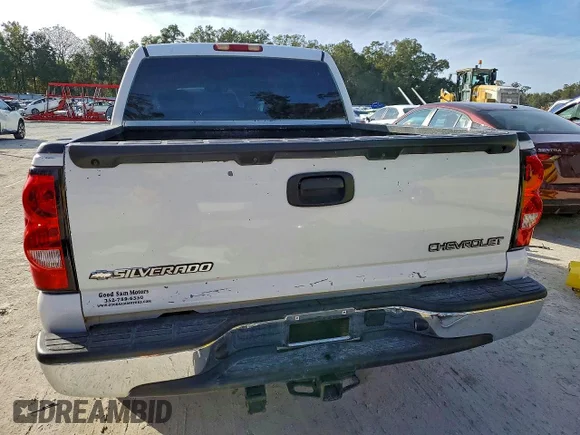 ✅ 2005 Chevrolet Silverado 1500 LS • VIN: 2GCEC13T051125309 • Lot: 99829435. Listed on Copart with 205,744 mi. Free auction sales archive from the USA and detailed vehicle history report at DreamBid. Image 6.