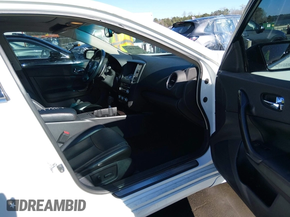 ✅ 2013 Nissan Maxima SV • VIN: 1N4AA5AP8DC847384 • Lot: 44133813. Wystawiony na IAAI z przebiegiem 151 241 mil. Bezpłatny archiwum sprzedaży aukcyjnych z USA i szczegółowy raport historii pojazdu na DreamBid. Zdjęcie 5.