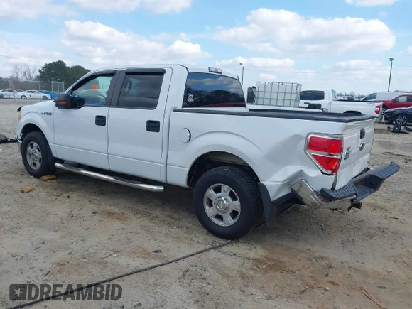 ✅ 2010 Ford F-150 XL • VIN: 1FTEW1C8XAFD71659 • Лот: 44536845. Опубліковано раніше на IAAI з пробігом 194 910 миль. Безкоштовний доступ до архіву аукціонних продажів зі США та докладний звіт про історію автомобіля на DreamBid. Зображення 3.