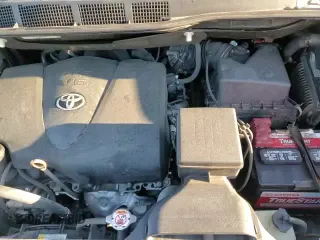 ✅ 2019 Toyota Sienna Limited Premium • VIN: 5TDYZ3DC2KS980913 • Lot: 90845655. Listed on Copart with 134,868 mi. Free auction sales archive from the USA and detailed vehicle history report at DreamBid. Image 15.