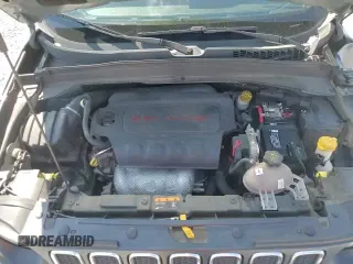 ✅ 2018 Jeep Renegade Sport • VIN: ZACCJBAB2JPJ27539 • Lot: 83861955. Wystawiony na Copart z przebiegiem 98 274 mil. Bezpłatny archiwum sprzedaży aukcyjnych z USA i szczegółowy raport historii pojazdu na DreamBid. Zdjęcie 13.