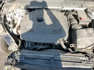 ✅ 2018 Volvo XC60 Inscription • VIN: YV4A22RL8J1028662 • Lot: 61165165. Listed on Copart with 102,824 mi. Free auction sales archive from the USA and detailed vehicle history report at DreamBid. Image 14.