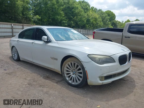 ✅ 2012 BMW 7 Series 750Li xDrive • VIN: WBAKC8C55CC434596 • Лот: 45581458. Опубликован ранее на IAAI с пробегом 98 899 миль. Бесплатный доступ к архиву аукционных продаж из США и подробный отчёт об истории автомобиля на DreamBid. Изображение 1.