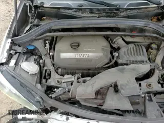 ✅ 2021 BMW X1 sDrive28i • VIN: WBXJG7C06M5T73981 • Lot: 83767575. Wystawiony na Copart z przebiegiem 44 529 mil. Bezpłatny archiwum sprzedaży aukcyjnych z USA i szczegółowy raport historii pojazdu na DreamBid. Zdjęcie 13.