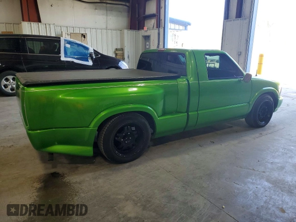 ✅ 2000 GMC Sonoma SLS • VIN: 1GTCS14W5YK270627 • Lot: 54228826. Wystawiony na Copart z przebiegiem 94 949 mil. Bezpłatny archiwum sprzedaży aukcyjnych z USA i szczegółowy raport historii pojazdu na DreamBid. Zdjęcie 3.