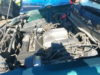 ✅ 2000 Honda CR-V SE • VIN: JHLRD1870YS005544 • Lot: 43498645. Listed on IAAI with 137,173 mi. Free auction sales archive from the USA and detailed vehicle history report at DreamBid. Image 13.