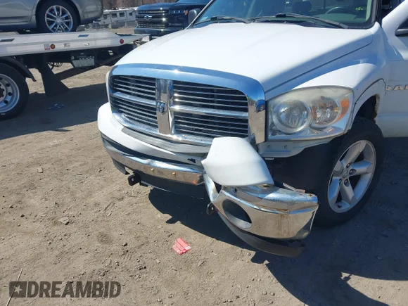 ✅ 2008 Dodge 1500 ST • VIN: 1D7HU18N68S543162 • Лот: 44811982. Опубліковано раніше на IAAI з пробігом 128 484 миль. Безкоштовний доступ до архіву аукціонних продажів зі США та докладний звіт про історію автомобіля на DreamBid. Зображення 6.