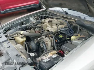 ✅ 2002 Ford Mustang Standard • VIN: 1FAFP40432F228757 • Лот: 42790363. Опубликован ранее на IAAI с пробегом 174 376 миль. Бесплатный доступ к архиву аукционных продаж из США и подробный отчёт об истории автомобиля на DreamBid. Изображение 20.