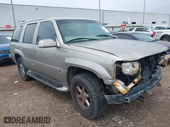 ✅ 2000 Cadillac Escalade • VIN: 1GYEK63R7YR222890 • Лот: 42724746. Опубликован ранее на IAAI с пробегом 174 325 миль. Бесплатный доступ к архиву аукционных продаж из США и подробный отчёт об истории автомобиля на DreamBid. Изображение 1.
