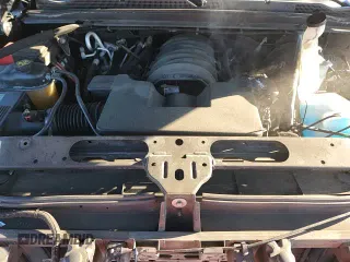 ✅ 2020 Chevrolet Suburban LS • VIN: 1GNSCGKC8LR221921 • Лот: 82263195. Опубликован ранее на Copart с пробегом 121 384 миль. Бесплатный доступ к архиву аукционных продаж из США и подробный отчёт об истории автомобиля на DreamBid. Изображение 14.