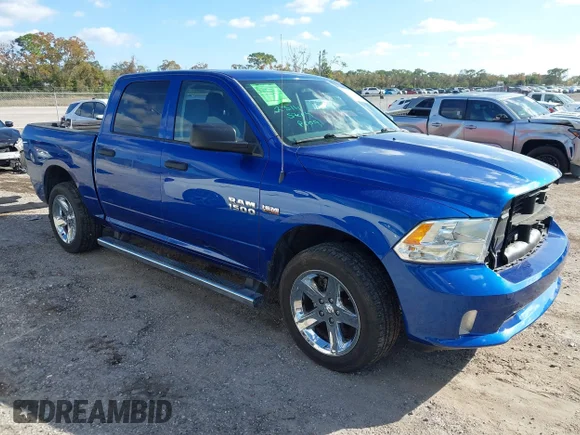 ✅ 2018 Ram 1500 Express • VIN: 1C6RR7KT2JS137631 • Lot: 43987035. Wystawiony na IAAI z przebiegiem 69 662 mil. Bezpłatny archiwum sprzedaży aukcyjnych z USA i szczegółowy raport historii pojazdu na DreamBid. Zdjęcie 1.