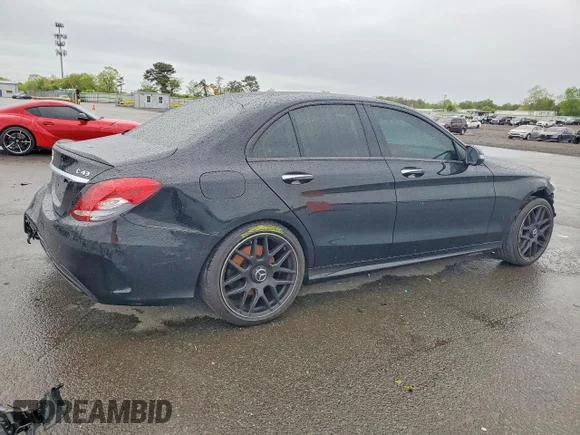 ✅ 2017 Mercedes-Benz C 43 AMG • VIN: 55SWF6EB3HU201652 • Лот: 53703376. Опубликован ранее на Copart с пробегом 101 504 миль. Бесплатный доступ к архиву аукционных продаж из США и подробный отчёт об истории автомобиля на DreamBid. Изображение 3.
