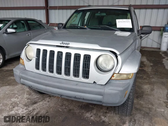 ✅ 2005 Jeep Liberty Renegade • VIN: 1J4GK38K65W689444 • Lot: 43119315. Wystawiony na IAAI z przebiegiem 268 052 mil. Bezpłatny archiwum sprzedaży aukcyjnych z USA i szczegółowy raport historii pojazdu na DreamBid. Zdjęcie 6.