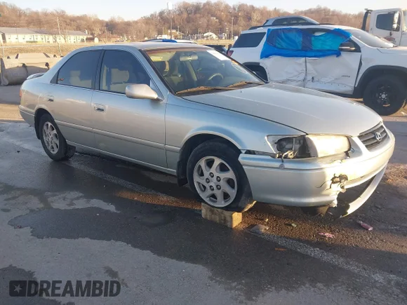 ✅ 2000 Toyota Camry LE • VIN: 4T1BF22K7YU104888 • Лот: 44398952. Опубликован ранее на IAAI с пробегом 152 826 миль. Бесплатный доступ к архиву аукционных продаж из США и подробный отчёт об истории автомобиля на DreamBid. Изображение 1.