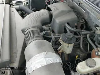 ✅ 2002 Ford F-150 XL • VIN: 1FTRX18L52NB18963 • Lot: 42042014. Wystawiony na IAAI z przebiegiem 229 262 mil. Bezpłatny archiwum sprzedaży aukcyjnych z USA i szczegółowy raport historii pojazdu na DreamBid. Zdjęcie 19.