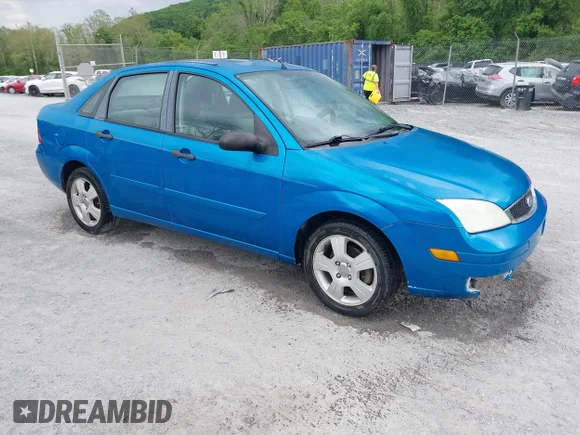 ✅ 2007 Ford Focus S • VIN: 1FAFP34N77W323312 • Lot: 45070877. Listed on IAAI with 253,519 mi. Free auction sales archive from the USA and detailed vehicle history report at DreamBid. Image 1.