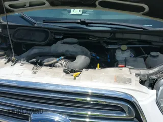 ✅ 2017 Ford Transit XL • VIN: 1FBZX2ZM7HKB07622 • Lot: 42616664. Wystawiony na IAAI z przebiegiem 15 868 mil. Bezpłatny archiwum sprzedaży aukcyjnych z USA i szczegółowy raport historii pojazdu na DreamBid. Zdjęcie 19.