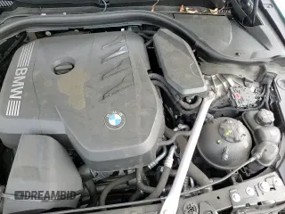 ✅ 2024 BMW 5 Series 530i • VIN: WBA43FJ07RCP96300 • Lot: 81799275. Wystawiony na Copart z przebiegiem 33 301 mil. Bezpłatny archiwum sprzedaży aukcyjnych z USA i szczegółowy raport historii pojazdu na DreamBid. Zdjęcie 15.