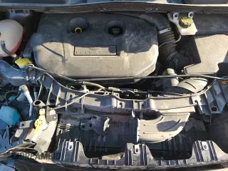 ✅ 2017 Ford Escape Titanium • VIN: 1FMCU0J96HUD57519 • Lot: 93021275. Listed on Copart with 78,345 mi. Free auction sales archive from the USA and detailed vehicle history report at DreamBid. Image 13.