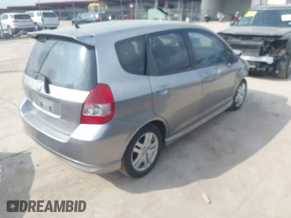 ✅ 2008 Honda Fit Sport • VIN: JHMGD38638S034557 • Lot: 44950679. Wystawiony na IAAI z przebiegiem 147 284 mil. Bezpłatny archiwum sprzedaży aukcyjnych z USA i szczegółowy raport historii pojazdu na DreamBid. Zdjęcie 4.