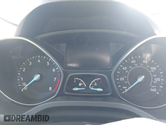 ✅ 2018 Ford Escape SE • VIN: 1FMCU0GD1JUB73929 • Lot: 44590235. Wystawiony na IAAI z przebiegiem 109 625 mil. Bezpłatny archiwum sprzedaży aukcyjnych z USA i szczegółowy raport historii pojazdu na DreamBid. Zdjęcie 7.
