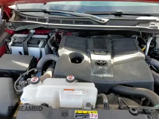 ✅ 2022 Toyota Tundra SR5 • VIN: 5TFLA5DA9NX038383 • Lot: 48782635. Wystawiony na Copart z przebiegiem 31 597 mil. Bezpłatny archiwum sprzedaży aukcyjnych z USA i szczegółowy raport historii pojazdu na DreamBid. Zdjęcie 13.