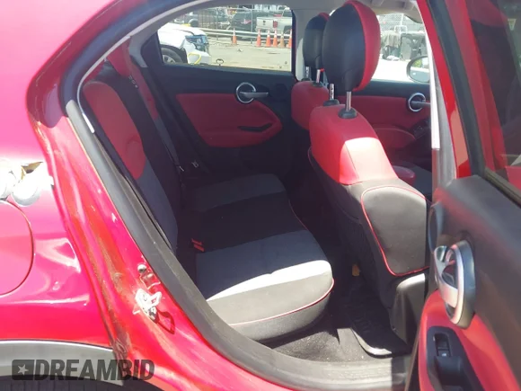 ✅ 2016 FIAT 500X Easy • VIN: ZFBCFXBT0GP347862 • Lot: 45118785. Wystawiony na IAAI z przebiegiem 97 037 mil. Bezpłatny archiwum sprzedaży aukcyjnych z USA i szczegółowy raport historii pojazdu na DreamBid. Zdjęcie 8.