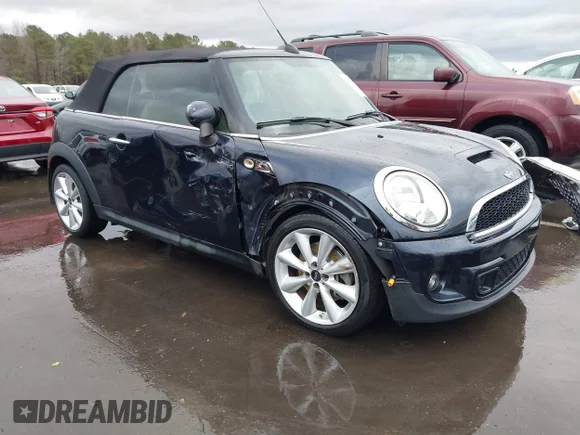 ✅ 2014 MINI Convertible S • VIN: WMWZP3C50ET706657 • Lot: 44398875. Wystawiony na IAAI z przebiegiem 67 826 mil. Bezpłatny archiwum sprzedaży aukcyjnych z USA i szczegółowy raport historii pojazdu na DreamBid. Zdjęcie 1.