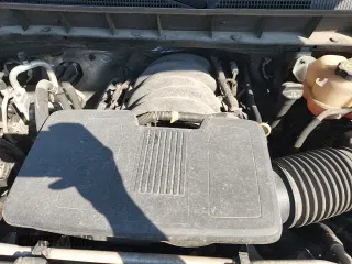 ✅ 2020 Chevrolet Silverado 1500 Custom • VIN: 3GCPWBEHXLG348959 • Лот: 85848105. Опубликован ранее на Copart с пробегом 137 978 миль. Бесплатный доступ к архиву аукционных продаж из США и подробный отчёт об истории автомобиля на DreamBid. Изображение 14.