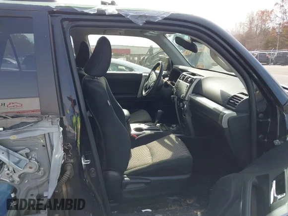 ✅ 2023 Toyota 4Runner SR5 • VIN: JTEMU5JR3P6162997 • Lot: 43710378. Wystawiony na IAAI z przebiegiem 63 002 mil. Bezpłatny archiwum sprzedaży aukcyjnych z USA i szczegółowy raport historii pojazdu na DreamBid. Zdjęcie 5.