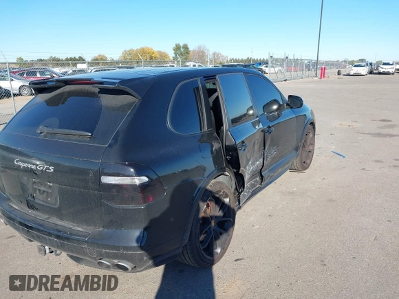 ✅ 2009 Porsche Cayenne GTS • VIN: WP1AD29P09LA60181 • Lot: 43626995. Wystawiony na IAAI z przebiegiem 133 957 mil. Bezpłatny archiwum sprzedaży aukcyjnych z USA i szczegółowy raport historii pojazdu na DreamBid. Zdjęcie 4.