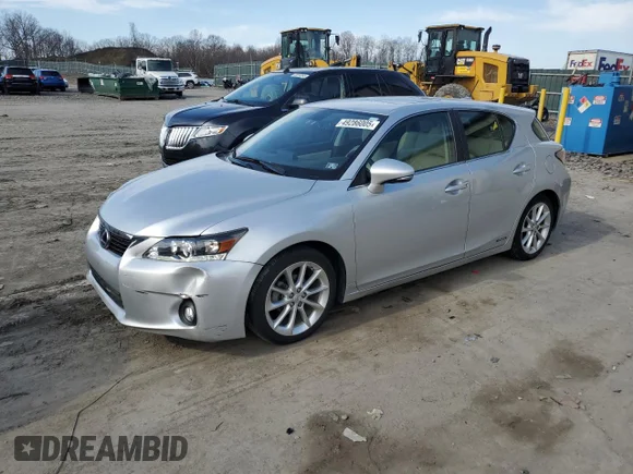 ✅ 2013 Lexus CT 200h • VIN: JTHKD5BH1D2168770 • Lot: 49286005. Wystawiony na Copart z przebiegiem 92 796 mil. Bezpłatny archiwum sprzedaży aukcyjnych z USA i szczegółowy raport historii pojazdu na DreamBid. Zdjęcie 1.